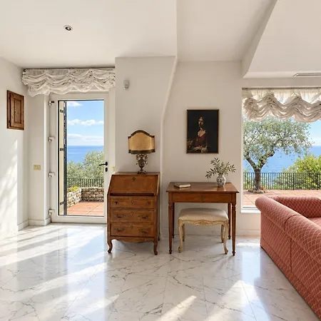 Homesharing In Lerici- 2rooms With Private Bathroom Gasthof